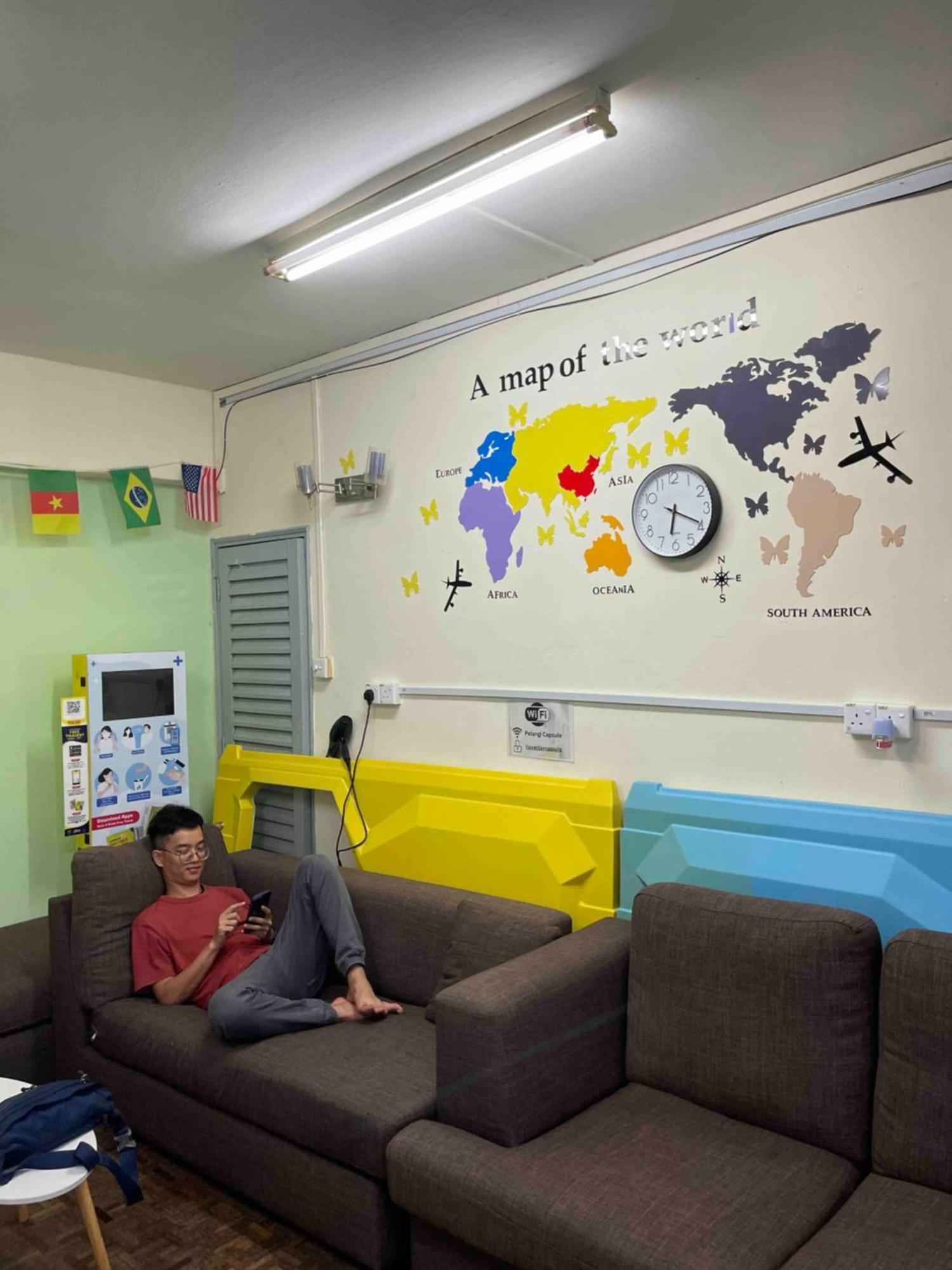 ג'והור בהרו Pelangi Capsule Hostel מראה חיצוני תמונה